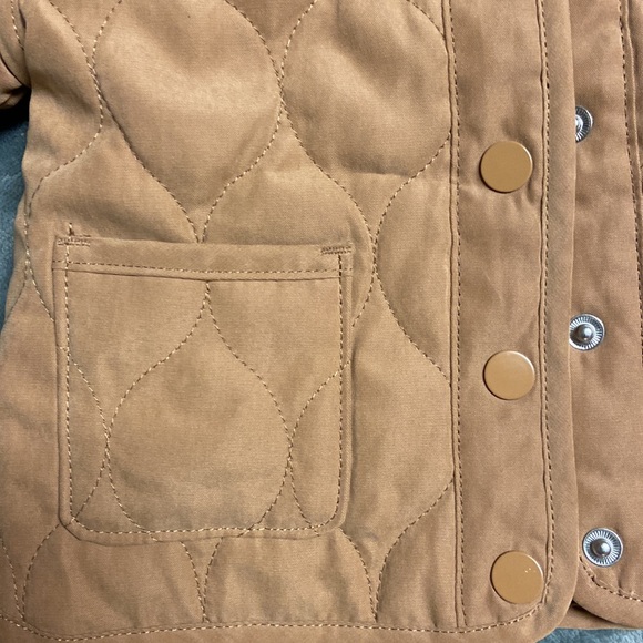 Old Navy Baby Girls Quilted Jacket Size 12-18 Months - Picture 5 of 9